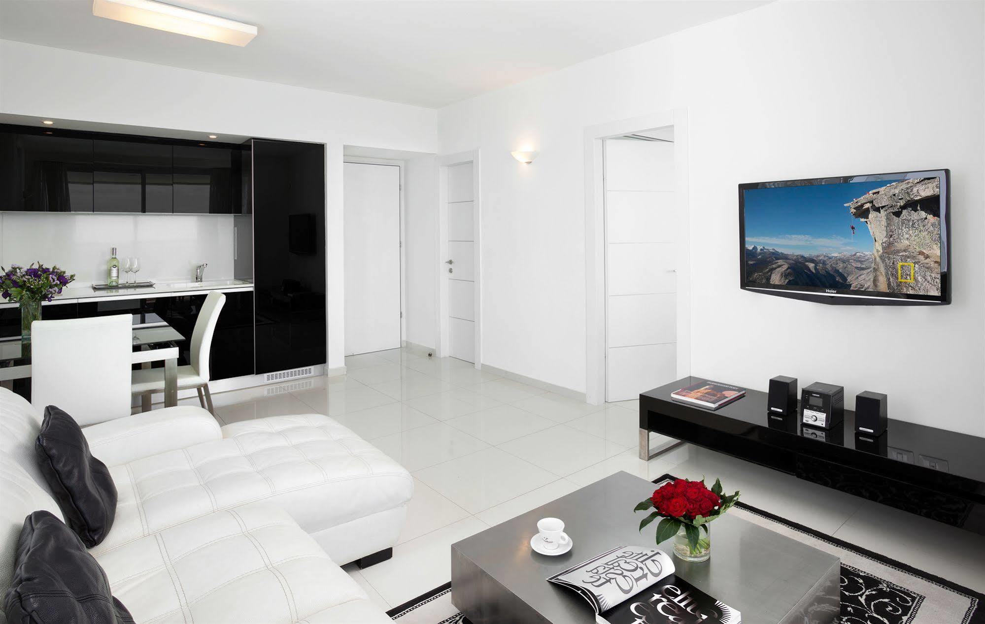 Island Luxurious Suites Hotel And Spa Netanja Zewnętrze zdjęcie
