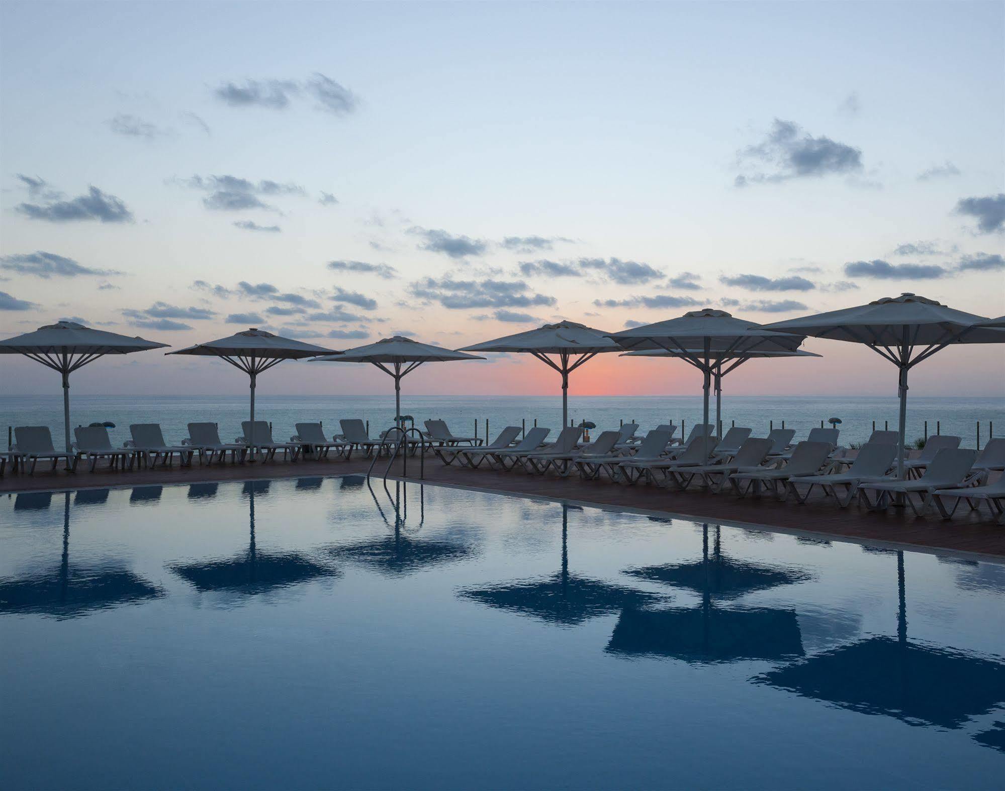 Island Luxurious Suites Hotel And Spa Netanja Zewnętrze zdjęcie